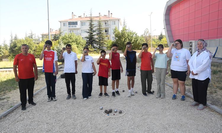 Gündemden Son Bilgiler: Eskişehir'de GSB Spor Okulları Bocce Eğitimleri Sürüyor - Son Dakika Haberleri ve Mera