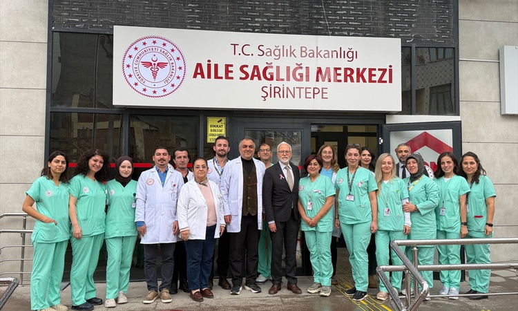 Eskişehir İl Sağlık Müdürü Bildirici, Şirintepe ASM'de talepleri dinledi - Son Dakika Bilgileri