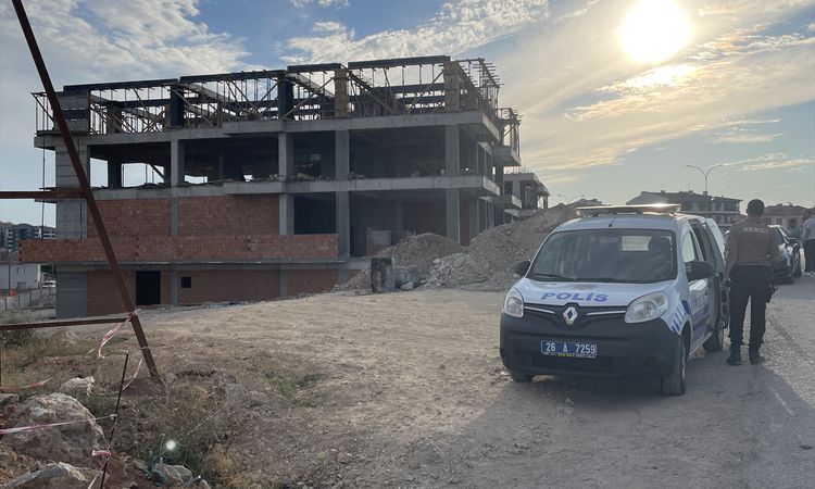Ayrıntılar Netleşti: Eskişehir'de inşaattan düşen işçi öldü - Son Dakika ve Merak Edilenler