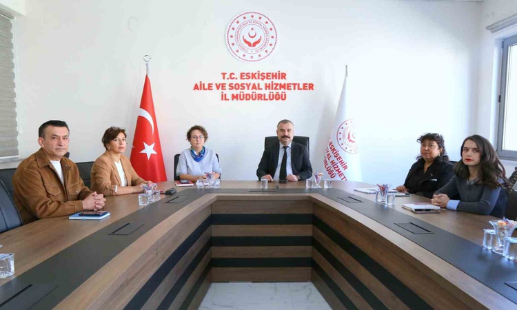 Eskişehir'de kadın hizmetleri toplantısı Orhan Bayrak başkanlığında yapıldı: Gelişmeler Takip Ediliyor