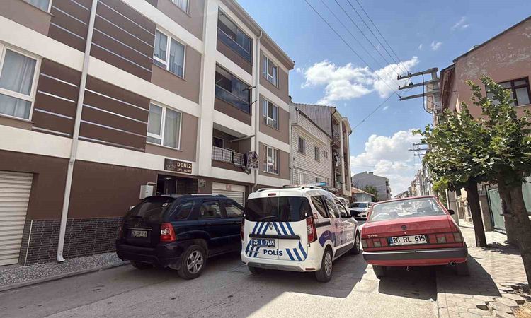 Gündemden Son Bilgiler: Eskişehir'de Pencereden Düşen Çocuk Hastaneye Kaldırıldı - Haberleri | İşte Tüm Ayrınt