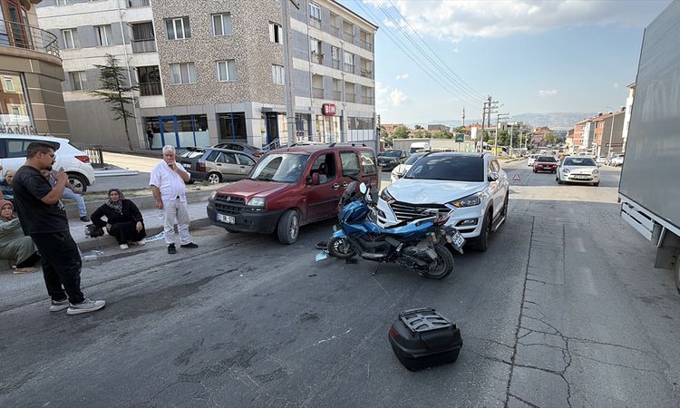 Eskişehir'de SUV motosiklete çarptı: 2 yaralı - Son Dakika Haberleri | İşte Tüm Ayrıntılar