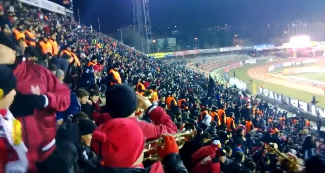 Kritik Açıklama: Eskişehirspor tribünleri İspanya'yı salladı! - En Son Haber ve Merak Edilenler