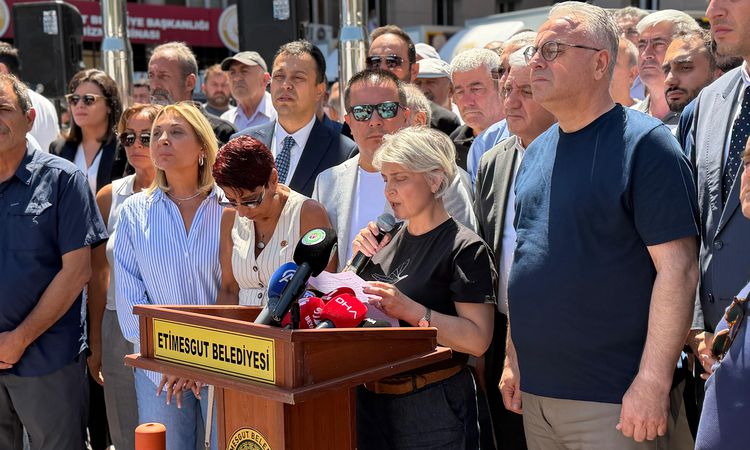 Sıcak Gündem: Etimesgut Belediyesi'ne baskın: Başkan Beşikçioğlu dahil 55 şüpheli gözaltında - Son Dakika Habe