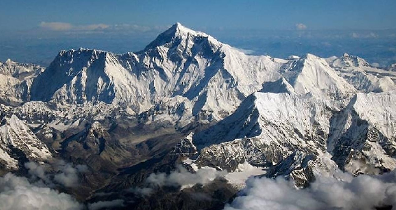 Everest'in tepesindeki uyuyan dev uyandı - Son Dakika Haberleri: Gelişmeler Takip Ediliyor