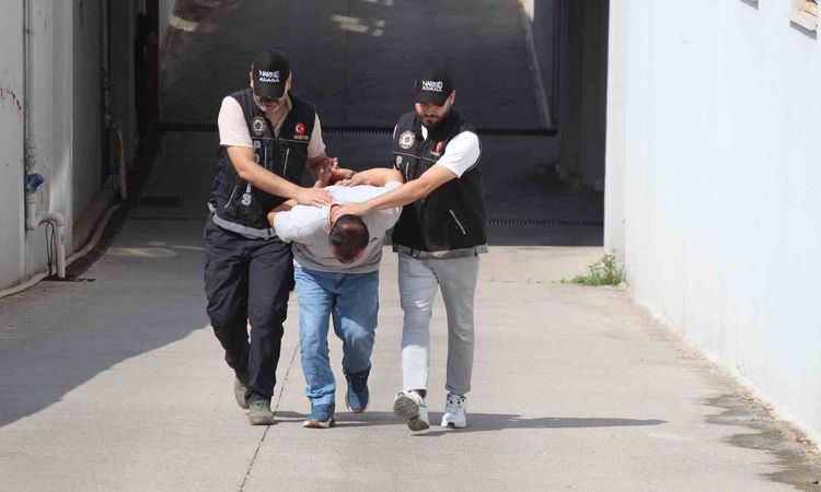 Evinde 283 bin sentetik hap yakalattı, savunması pes dedirtti - Son Dakika Haberleri: Gelişmeler Takip Ediliyo