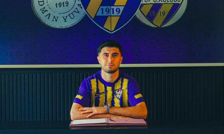 Sıcak Gündem: Eyüpspor, Yusuf Barasi’yi kadrosuna kattı - Son Dakika Haberleri: Gelişmeler Takip Ediliyor
