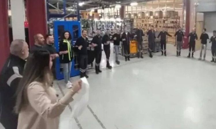 Ayrıntılar Netleşti: Fabrikada rekor zam: En düşük maaş 153 bin TL'ye çıktı, işçiler halay çekerek kutladı - S
