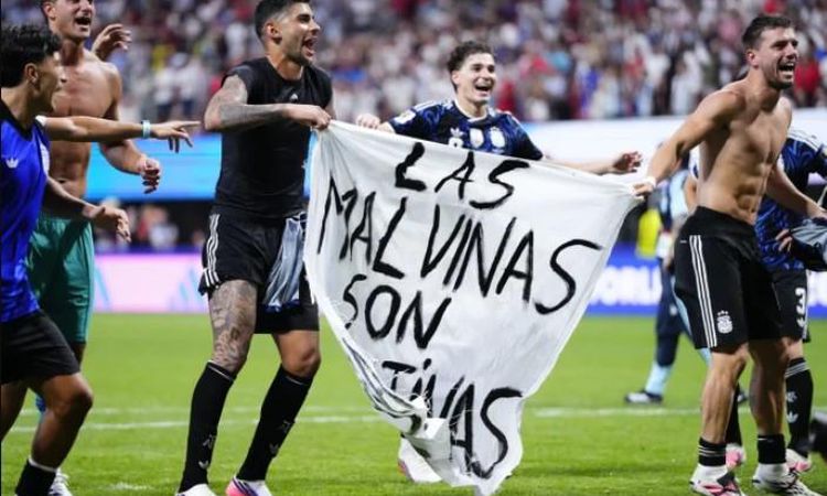 What is the Falkland Islands banner incident, (Malvinas Islands) Who owns the Falkland Islands, Argentina or England, where are the Falkland Islands? - News