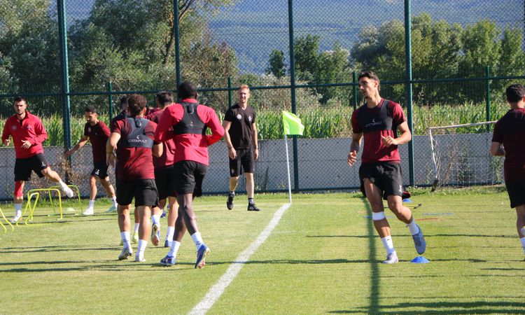 Fatih Karagümrük Kaptanı Biraschi: Süper Lig'i hak ediyoruz - Son Dakika Haberleri: Gelişmeler Takip Ediliyor
