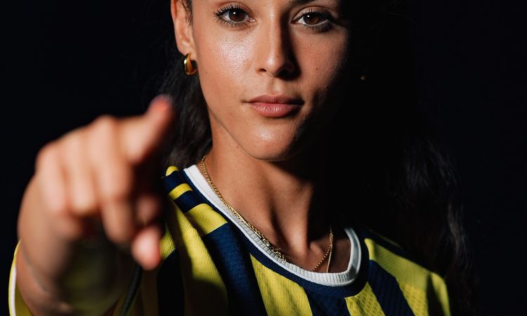 Sıcak Gündem: Fenerbahçe arsaVev Kadın Futbol Takımı, Fatma Şakar'ı transfer etti - Son Dakika