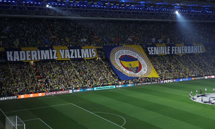 Fenerbahçe'de ayrılık! İşte 22 yaşındaki futbolcunun yeni takımı: Gelişmeler Takip Ediliyor