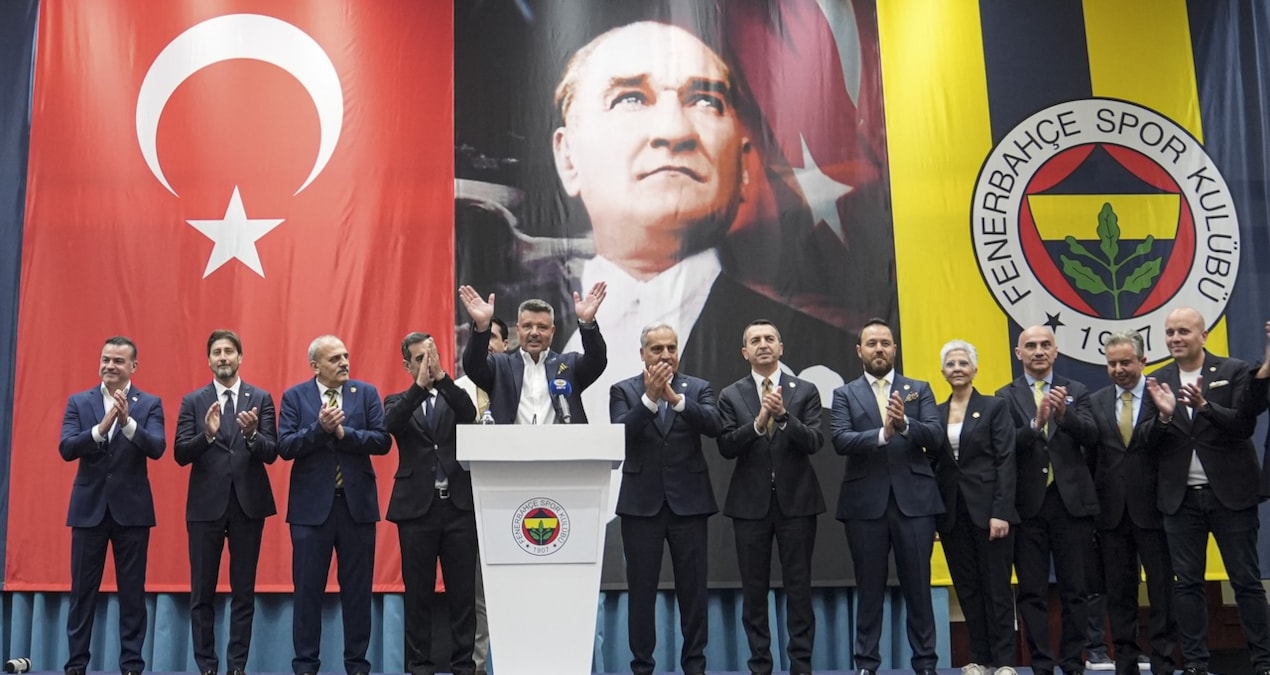Gündemden Son Bilgiler: Fenerbahçe'de bayramlaşma töreni yapıldı - Son Dakika - Son Dakika Bilgileri