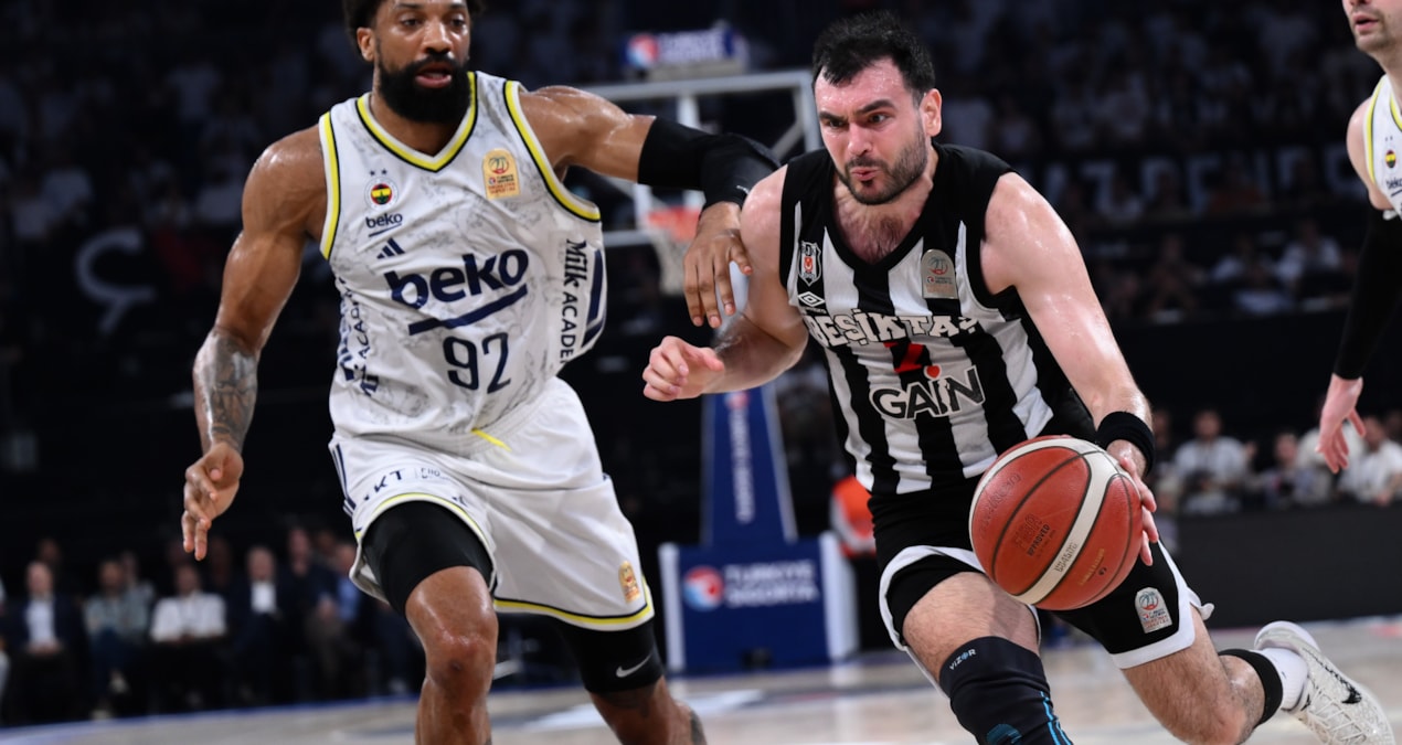 Ayrıntılar Netleşti: Fenerbahçe Beko, deplasmanda kazandı! Seride öne geçti - Haberleri: Gelişmeler Takip Edil