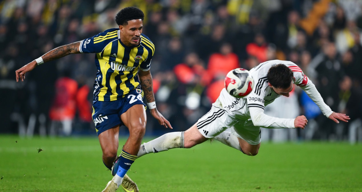 Fenerbahçe-Beşiktaş maçında tartışma yaratan iki karar - Son Dakika Haberleri: Gelişmeler Takip Ediliyor