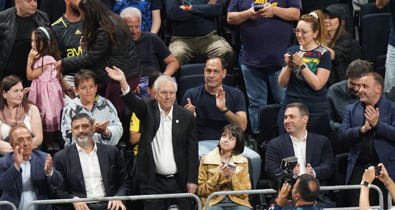 Gündemden Son Bilgiler: Fenerbahçe iki golcüyle el sıkıştı - Haberleri