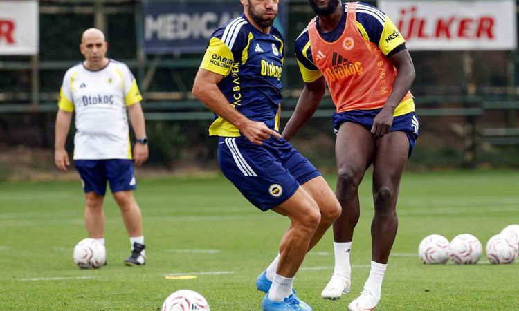 Gündemden Son Bilgiler: Fenerbahçe'de Lukaku ilk idmanda! - Haberleri ve Merak Edilenler