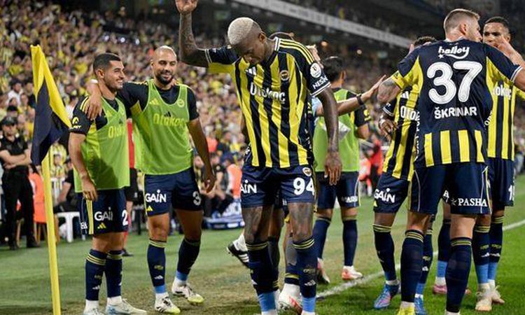 Ayrıntılar Netleşti: Fenerbahçe-Lyon maç kadrosu: Lyon Fenerbahçe muhtemel 11'ler! Lukaku Lyon maçında oynayac