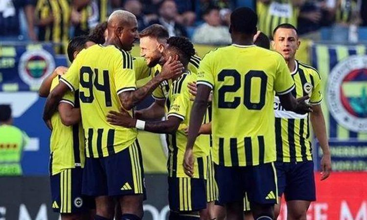 Gündemden Son Bilgiler: Fenerbahçe maçı hangi kanalda, şifresiz mi? Şampiyonlar Ligi Fenerbahçe Gornik Zabrze