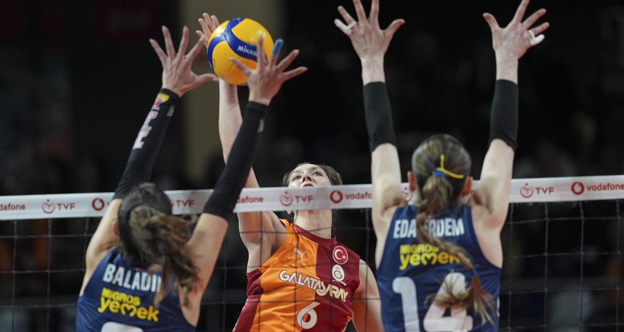 Gündemden Son Bilgiler: Fenerbahçe Medicana, Galatasaray Daikin'e set vermedi - En Son Haber ve Merak Edilenle