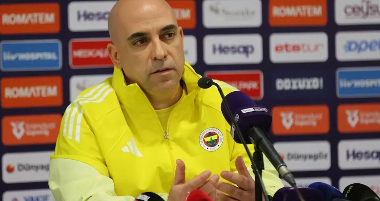 Kritik Açıklama: Fenerbahçe'nin yardımcı hocasına kimse soru sormadı! Özür dileyip toplantıyı terk etti - Son