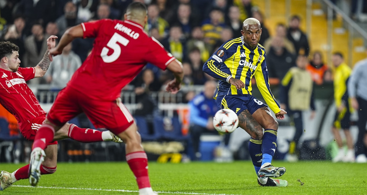 Kritik Açıklama: Fenerbahçe penaltı bekledi, hakem 'Devam' dedi - En Son Haber | İşte Tüm Ayrıntılar