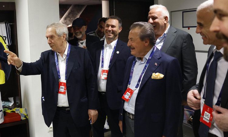 Fenerbahçe Şampiyonlar Ligi'nde! Aziz başkan dayanamayıp soyunma odasına indi, müjdeyi verdi | İşte Tüm Ayrınt