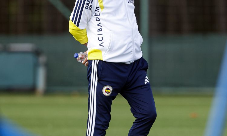 Son Gelişme: Fenerbahçe, Sturm Graz maçının hazırlıklarına devam etti - Son Dakika Haberleri ve Merak Edilenle