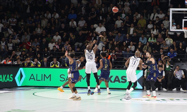 Fenerbahçe Tarfin, deplasmanda Glint Çayırova Belediyespor'u 100-85 mağlup etti: Gelişmeler Takip Ediliyor