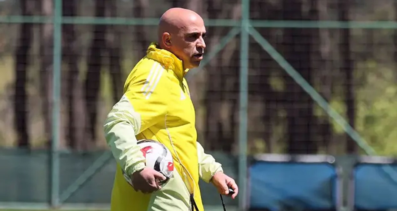 Fenerbahçe'de Tedesco'nun yokluğunda ilk idman - Haberleri