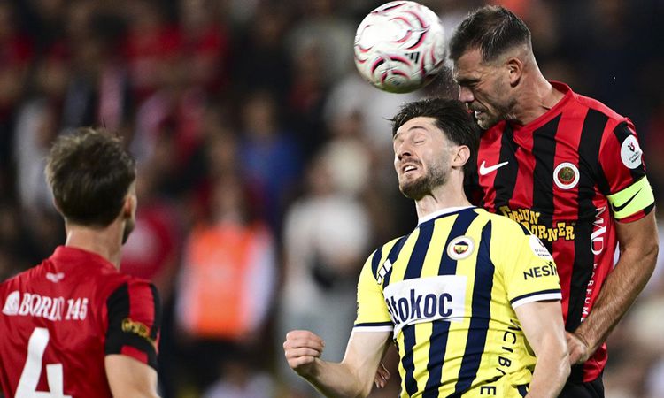 Ayrıntılar Netleşti: Fenerbahçe'ye büyük şok! Gençlerbirliği geriden gelip kazandı - Haberleri - Son Dakika Bi