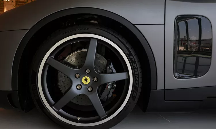 Gündemden Son Bilgiler: Ferrari'nin Elektrikli Luce'si 40 Milyon Dolarla Rekor Kırdı - Son Dakika ve Merak Edi