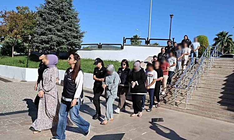 FETÖ’cülerin kaçış planı suya gerileme kaydetti: 8 tutuklama