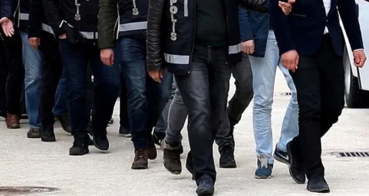 Son Gelişme: FETÖ'nün jandarma mahrem yapılanmasına operasyon: 10 gözaltı - Son Dakika Haberleri ve Merak Edil