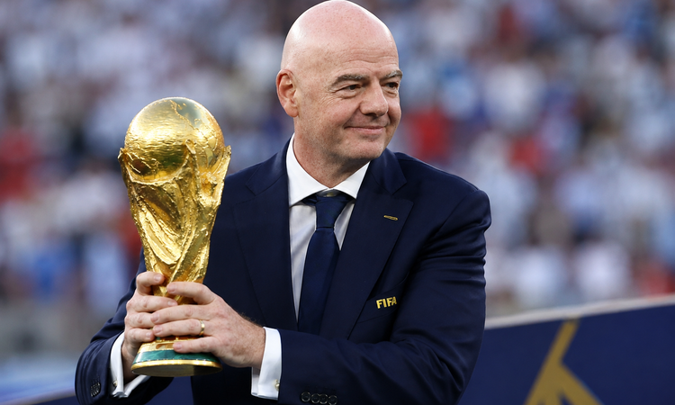 Ayrıntılar Netleşti: FIFA Başkanı Infantino'nun başı bu kez fena dertte: Genç bir çalışanla ilişki kurduğu idd