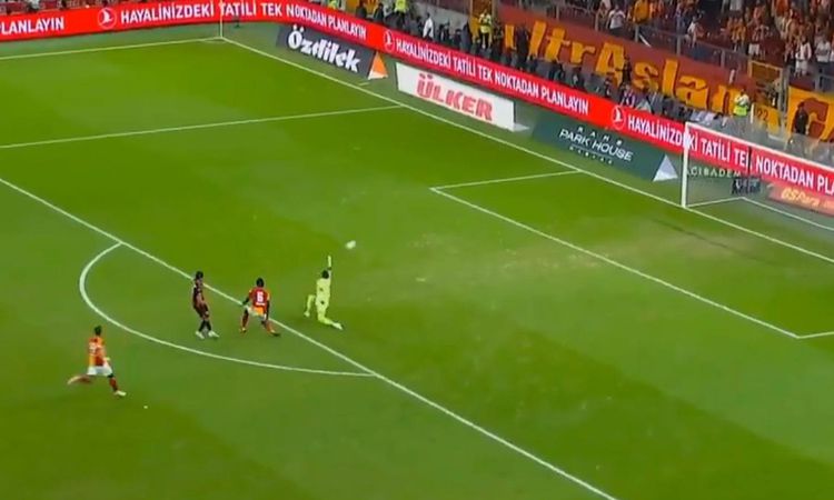 Ayrıntılar Netleşti: Galatasaray'a Çorum FK şoku! 2 dakikada 2 gol gelince taraftarlar çıldırdı - Son Dakika