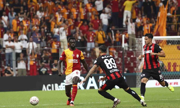 Kritik Açıklama: Galatasaray-Çorum FK: İlk 15 dakika golsüz - Son Dakika - Son Dakika Bilgileri
