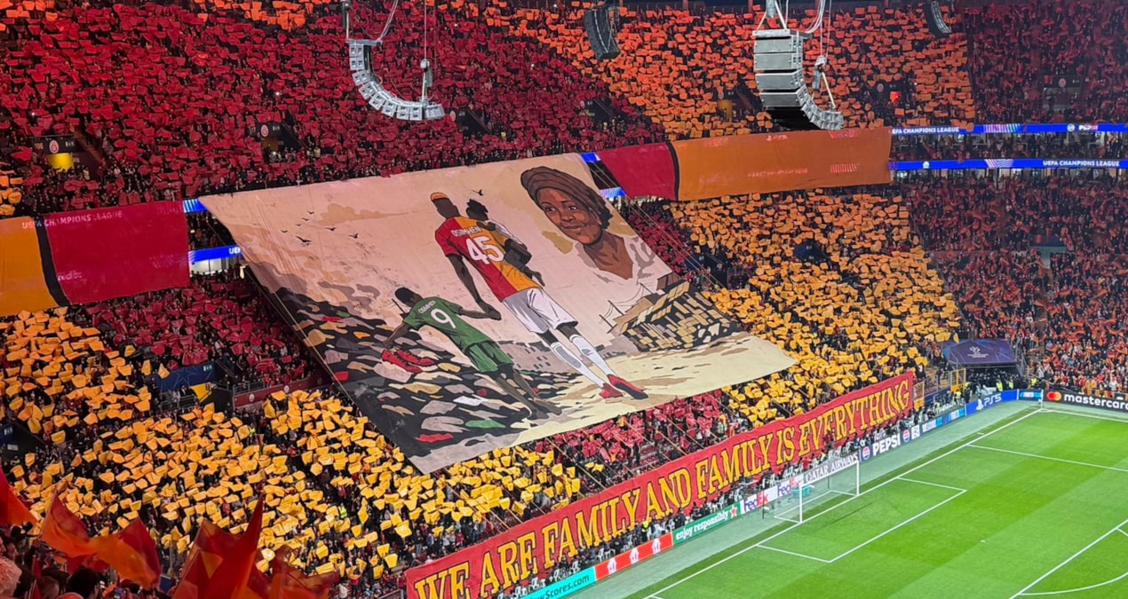 Galatasaray taraftarından duygu dolu koreografi! Osimhen gözyaşlarını tutamadı - Son Dakika