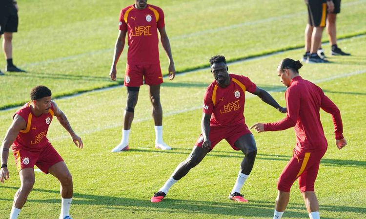Ayrıntılar Netleşti: Galatasaray, Villarreal Maçına Hazır - Son Dakika: Gelişmeler Takip Ediliyor