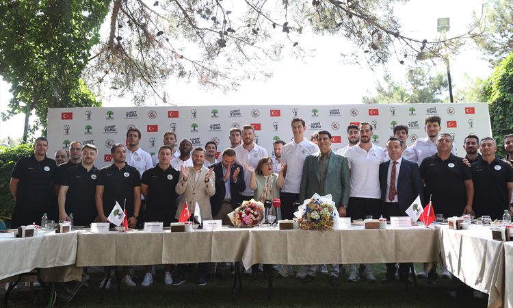 Kritik Açıklama: Gaziantep Basketbol'da Başkanlık Devri: İrfan Karakuzulu Dönemi - Son Dakika Haberleri - Son