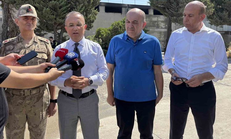 Kritik Açıklama: Gaziantep'te tekstil fabrikasında alevler: Kontrol altına alındı - Son Dakika Haberleri ve Me