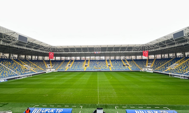 Gençlerbirliği-Galatasaray maçı öncesi Eryaman'da zeminin hazır olduğu resmen duyuruldu: Gelişmeler Takip Edil