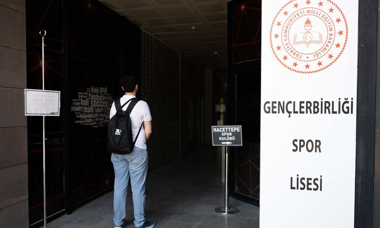 Gençlerbirliği Spor Lisesi, Dünya Liseler Arası Futbol Şampiyonası'nda Türkiye'yi Temsil Edecek - Son Dakika H