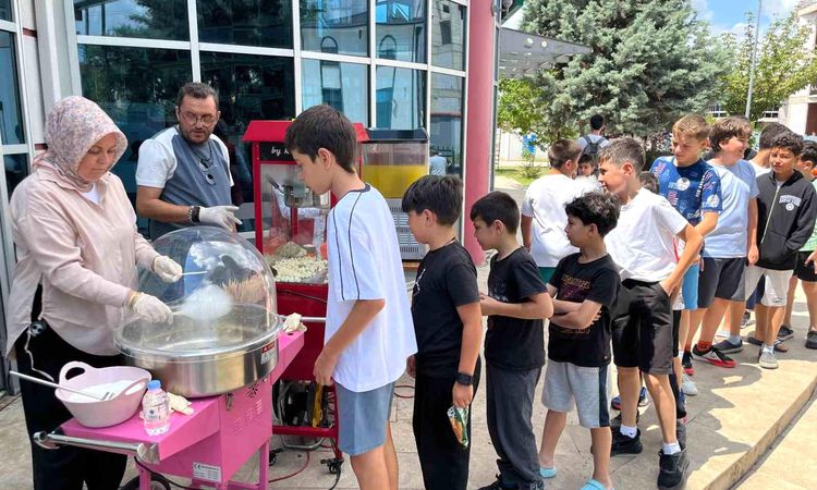 Fun and education come together at the Youth Summer Club - Last Minute