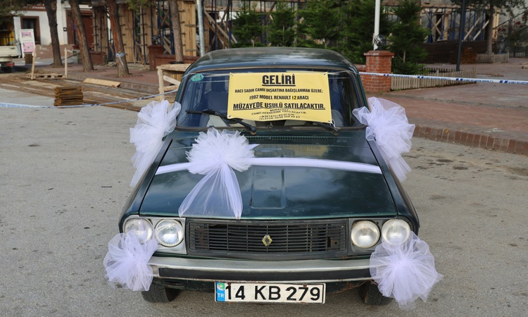Gerede'de Hacı Sadık Camisi için 1982 model Renault 12 açık artırmaya çıkarıldı - Son Dakika Bilgileri
