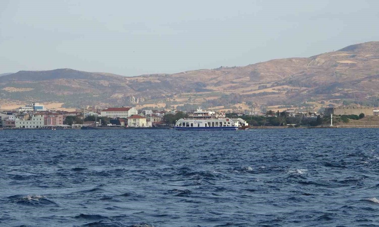 Gestaş, Gökçeada'ya bazı seferlerin olumsuz hava nedeniyle iptal edildiğini kamuoyuna ilan etti