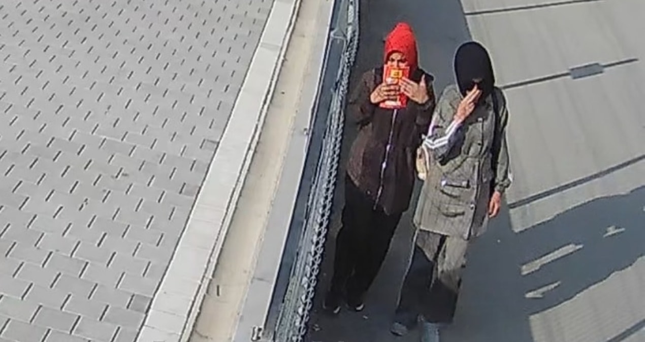 Son Gelişme: Girdikleri dairelerden 755 bin liralık altın ve saat çalan iki kadın yakalandı - En Son Haber: Ge