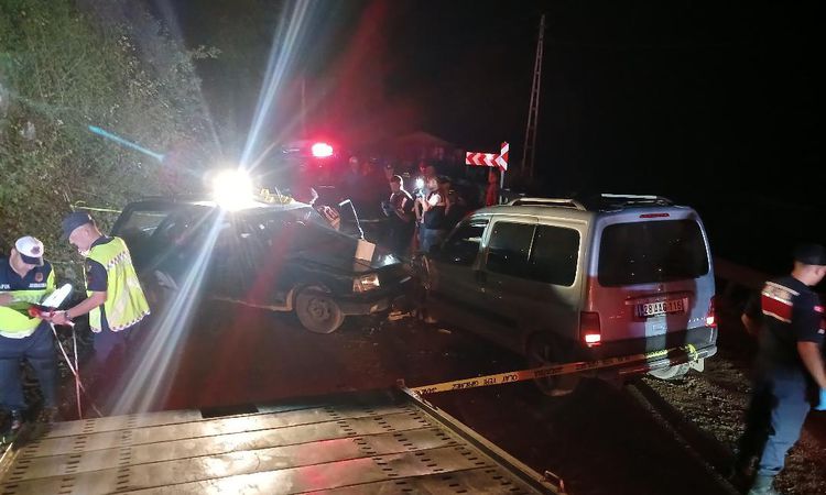 Ayrıntılar Netleşti: Giresun’da trafik kazası sonrası silahlı kavga; 1 ölü - Son Dakika