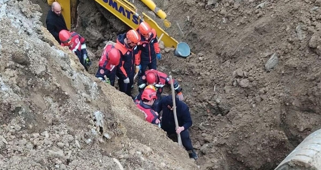 Ayrıntılar Netleşti: Göçük altında kalan operatör kurtarıldı - Son Dakika: Gelişmeler Takip Ediliyor