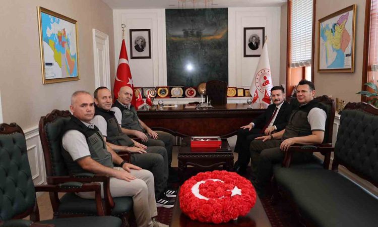 Ayrıntılar Netleşti: Gökçeada’da orman alevlerlarıyla mücadele kapsamında yürütülen çalışmalar masaya yatırıld